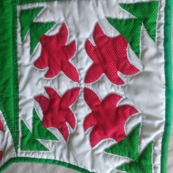 Hand Quilted Bird, Hearts, Bows Christmas Tree Skirt Red n Green - Picture 6 of 13